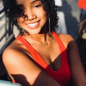 Meet your Posher, Tamia